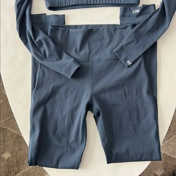 SET Active 2 Piece Luxform Workout Set - Longsleeve Bra & Leggings River Blue S - Picture 8 of 10